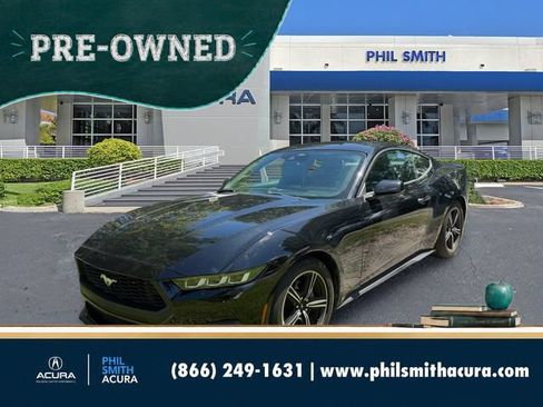 Used 2024 Ford Mustang Coupe RWD image 1