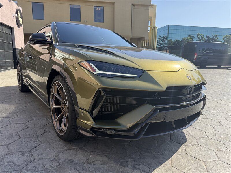 Used 2024 Lamborghini Urus Performante AWD/4WD image 5