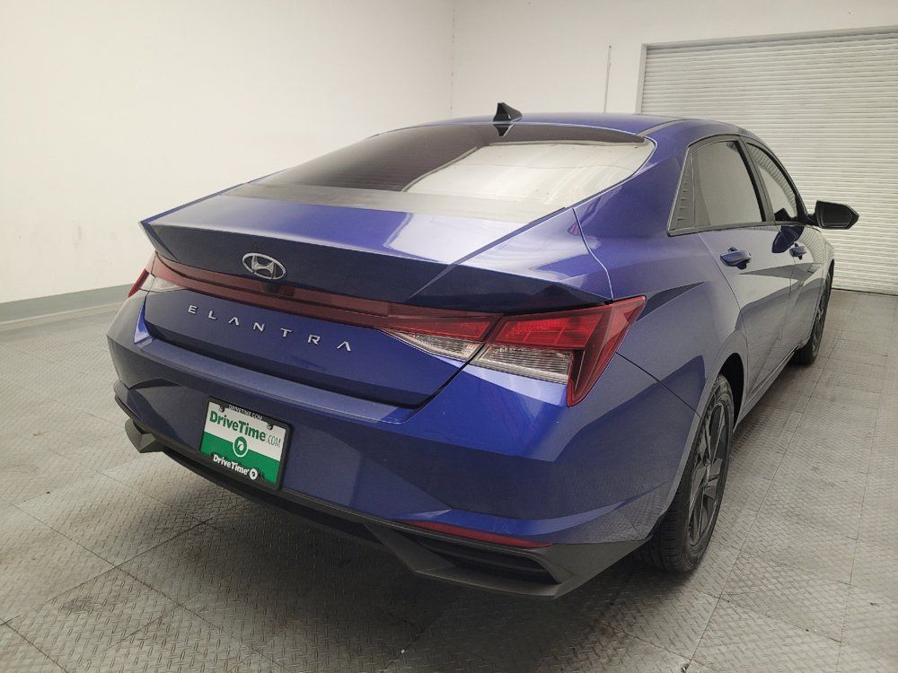 Used 2022 Hyundai Elantra SEL w/ Convenience Package FWD image 7