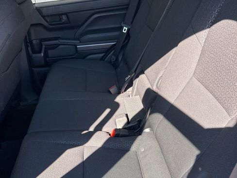 Used 2025 Toyota 4Runner SR5 AWD/4WD image 13