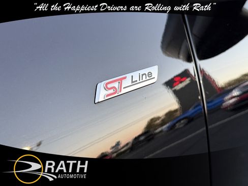 Used 2025 Ford Escape ST-Line image 11