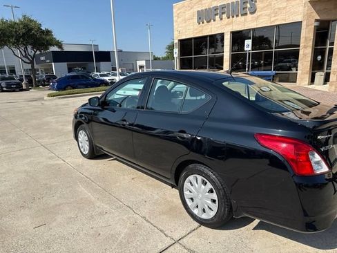 Used 2019 Nissan Versa S Plus FWD image 8
