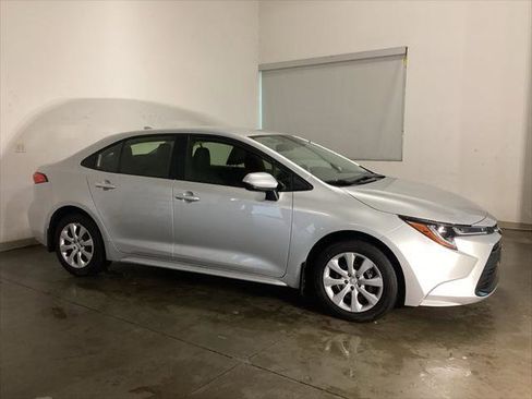 Certified 2025 Toyota Corolla LE image 6