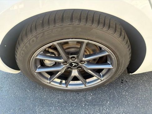 Used 2021 Tesla Model 3 Standard Range Plus RWD image 11