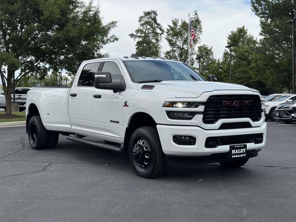 Used 2026 RAM 3500 Big Horn AWD/4WD image 2