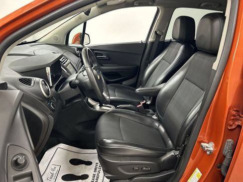 Used 2015 Chevrolet Trax LT w/ LT Plus Package AWD/4WD image 9