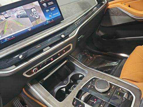 Used 2023 BMW X7 xDrive40i w/ Premium Package AWD/4WD image 27