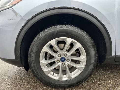 Used 2022 Ford Escape SE image 20