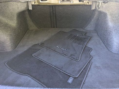 Used 2024 Nissan Altima 2.5 SV image 22