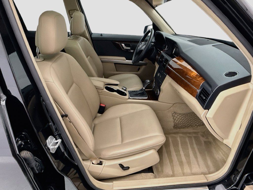 Used 2010 Mercedes-Benz GLK 350 2WD image 17