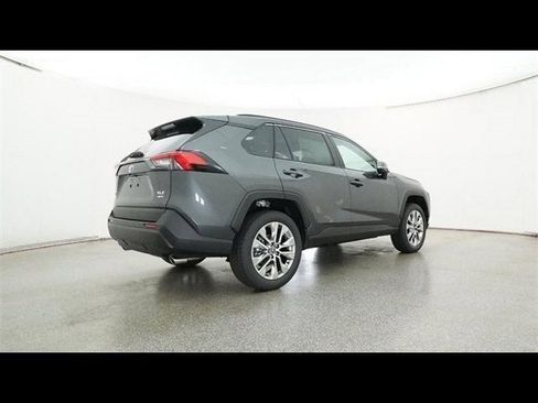 Used 2025 Toyota RAV4 XLE Premium image 17