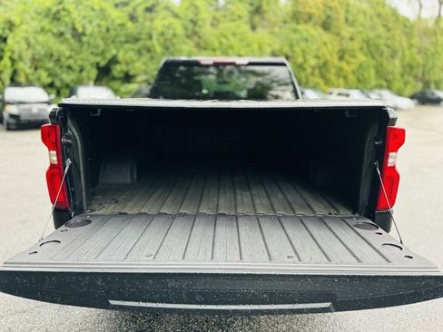 Used 2022 Chevrolet Silverado 1500 LT Trail Boss w/ Bed Protection Package image 22