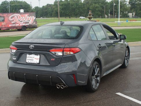 Certified 2025 Toyota Corolla SE w/ SE Premium Package FWD image 19
