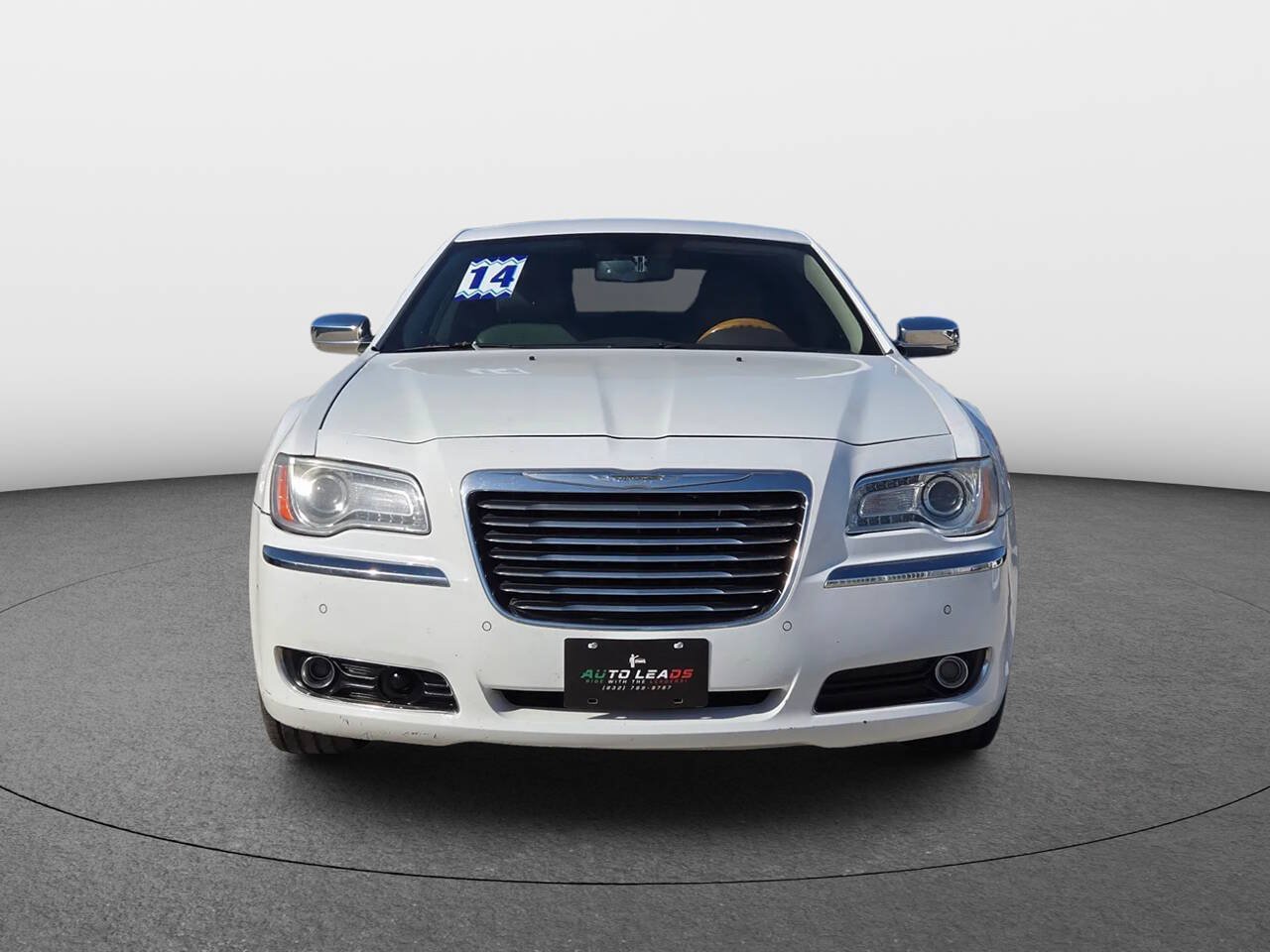 Used 2014 Chrysler 300 C AWD/4WD image 3