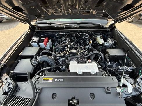 Certified 2025 Toyota 4Runner TRD Sport AWD/4WD image 2
