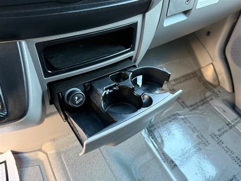 Used 2017 Mercedes-Benz Sprinter 2500 image 42