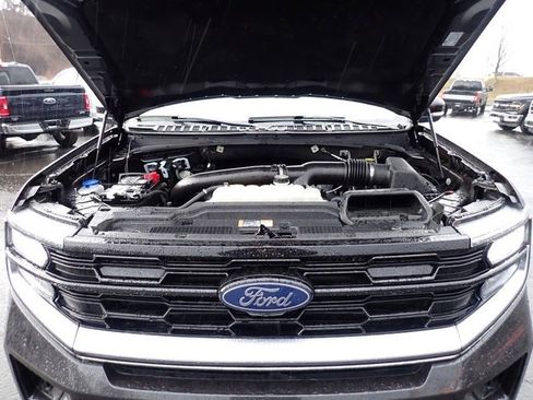 Certified 2025 Ford Expedition Max Platinum w/ Platinum Ultimate Package image 15