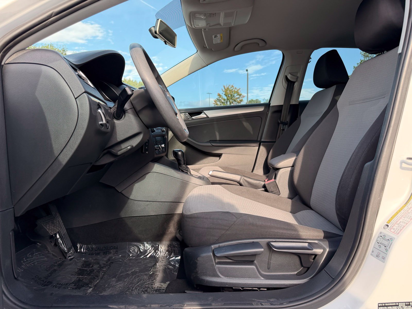 Used 2018 Volkswagen Jetta S FWD image 14