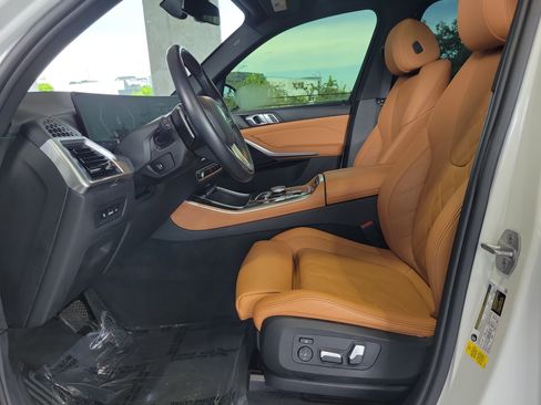 Used 2024 BMW X5 sDrive40i RWD image 19