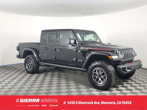 New 2025 Jeep Gladiator Rubicon image 1