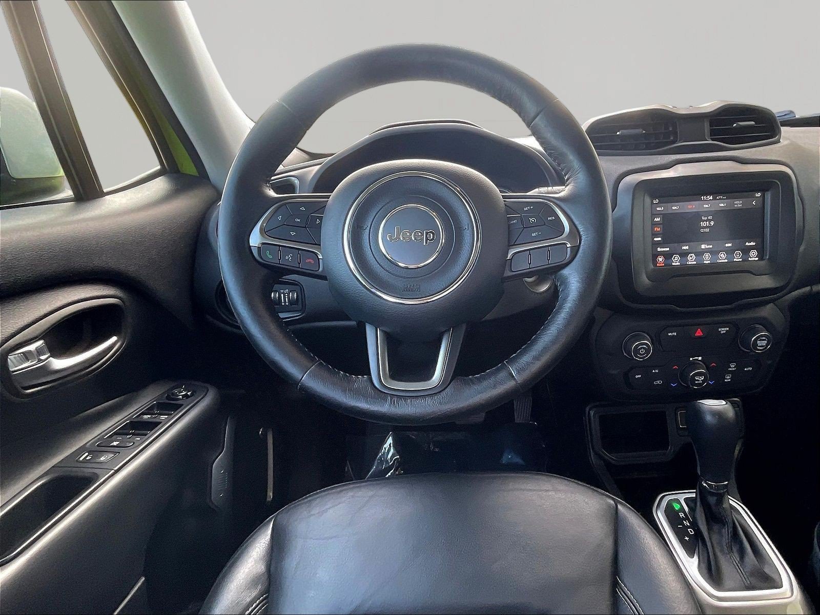 Used 2018 Jeep Renegade Limited FWD image 8