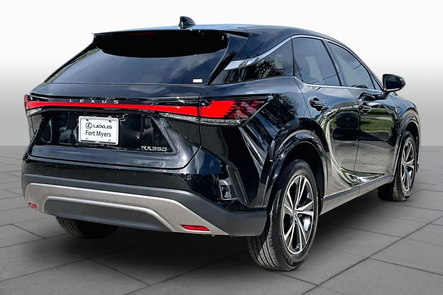 Used 2025 Lexus RX 350 FWD w/ Technology Package image 13