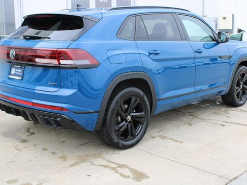 Certified 2025 Volkswagen Atlas Cross Sport SEL R-Line image 6