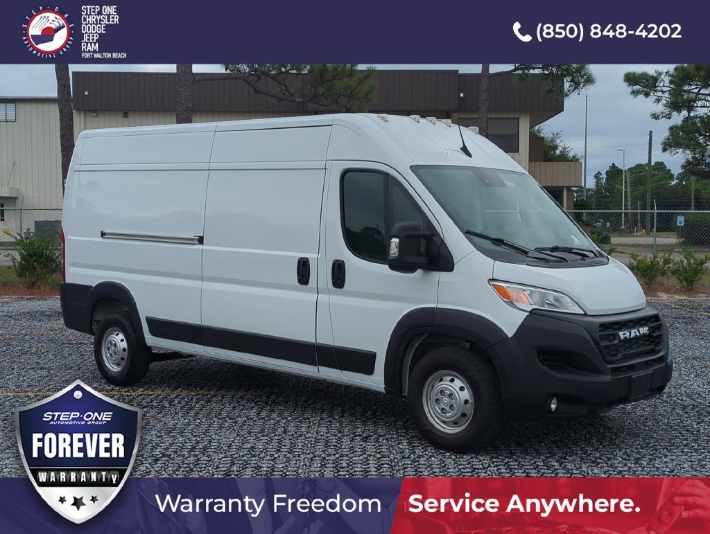 Used 2025 RAM ProMaster 2500 w/ Convenience Group FWD image 8