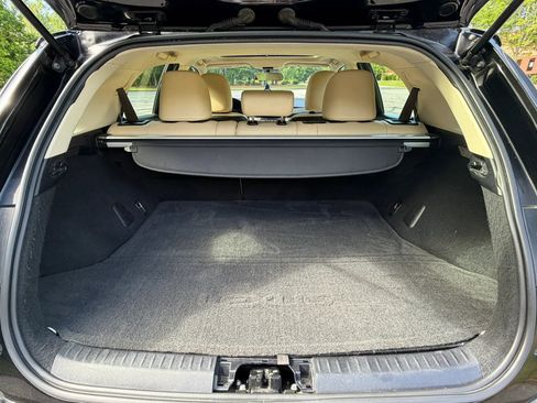 Used 2015 Lexus CT 200h FWD image 17