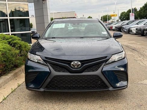 Used 2018 Toyota Camry SE FWD image 8