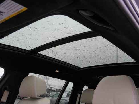 Certified 2023 BMW X7 xDrive40i w/ M Sport Package image 14