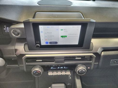 Certified 2025 Toyota 4Runner SR5 AWD/4WD image 16