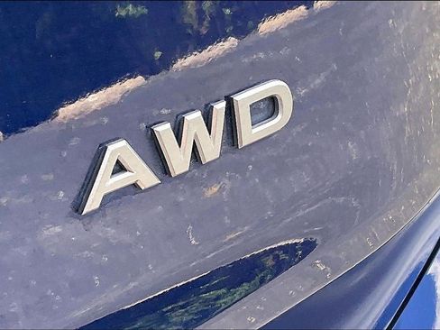 Used 2025 Nissan Rogue SV AWD/4WD image 8