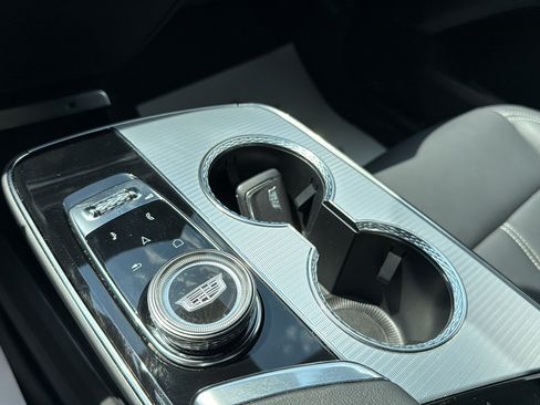 Certified 2024 Cadillac Lyriq Tech AWD/4WD image 37