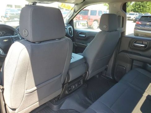 Used 2021 Chevrolet Silverado 1500 LT AWD/4WD image 11