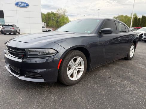 Used 2019 Dodge Charger SXT RWD image 1