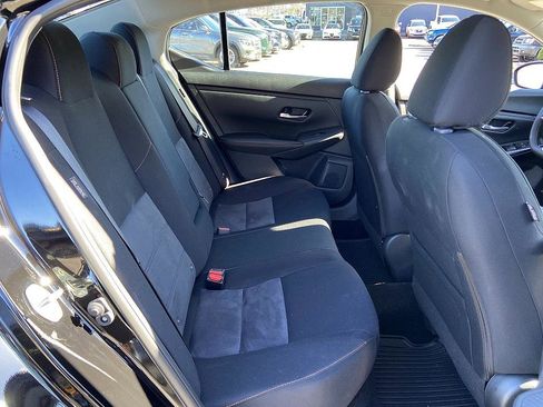 Certified 2025 Nissan Sentra SR w/ Midnight Edition image 18