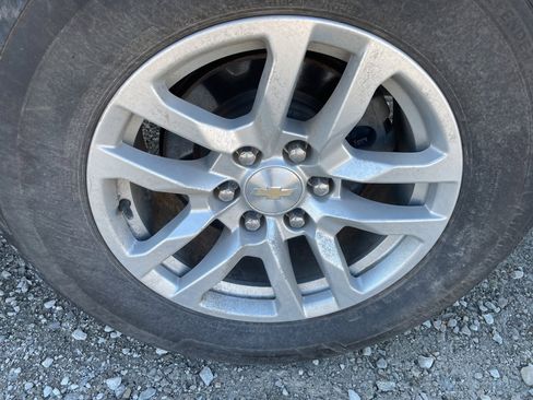 Used 2021 Chevrolet Silverado 1500 LT image 9