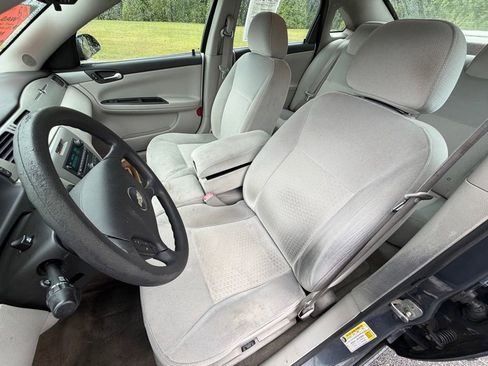 Used 2008 Chevrolet Impala LT FWD image 11