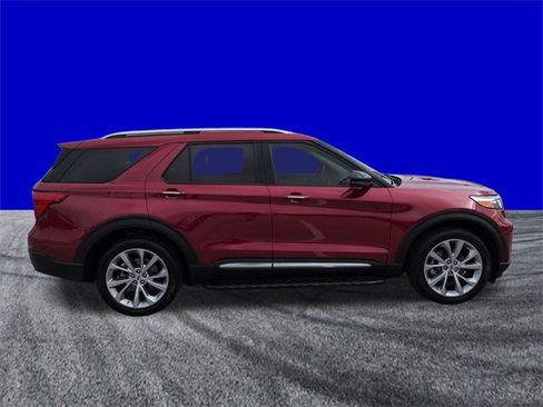 Certified 2021 Ford Explorer Platinum w/ Equipment Group 601A image 3