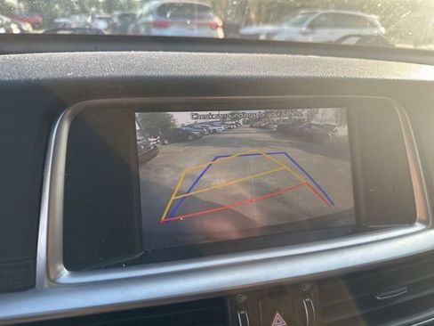 Used 2020 Kia Optima Premium FWD image 27