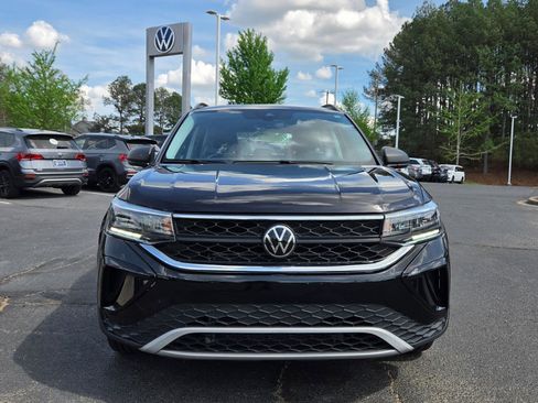 Used 2024 Volkswagen Taos S image 8