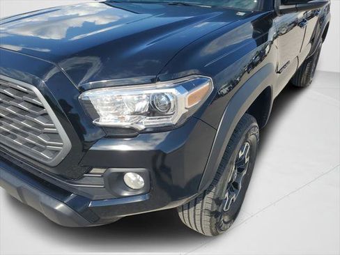 Certified 2023 Toyota Tacoma TRD Off-Road w/ Technology Package AWD/4WD image 25