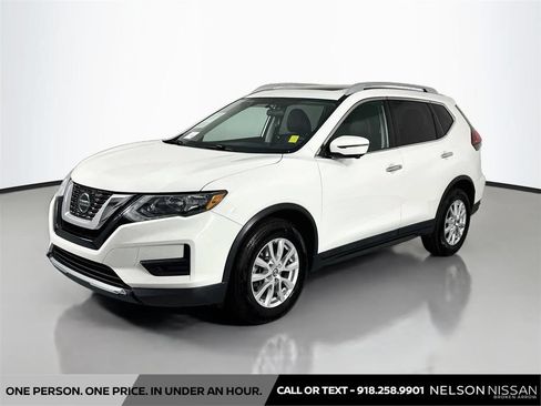 Used 2018 Nissan Rogue SV w/ Sun & Sound Touring Package FWD image 1