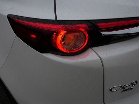 Used 2023 MAZDA CX-9 Touring AWD/4WD image 17