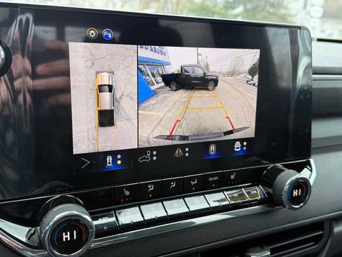 Used 2025 Chevrolet Colorado Trail Boss image 52