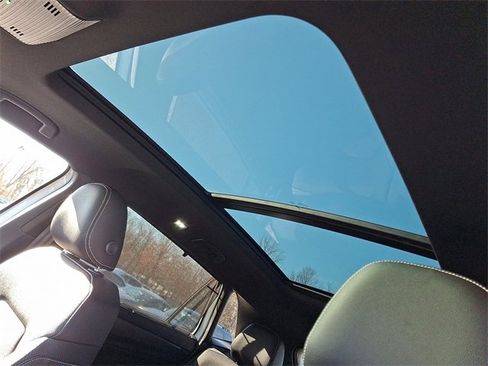 New 2026 Volkswagen Atlas Cross Sport SE image 7