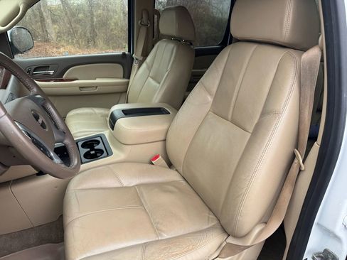 Used 2009 GMC Yukon XL SLT image 17