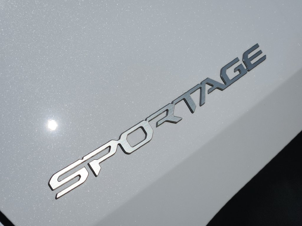 New 2026 Kia Sportage LX FWD image 9