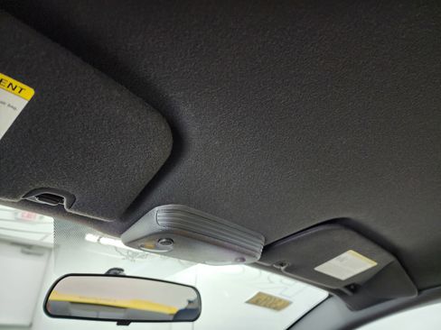 Used 2005 Ford Mustang GT image 13